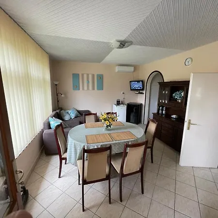 Agnes Nyaralohaz Balatonmáriafürdő